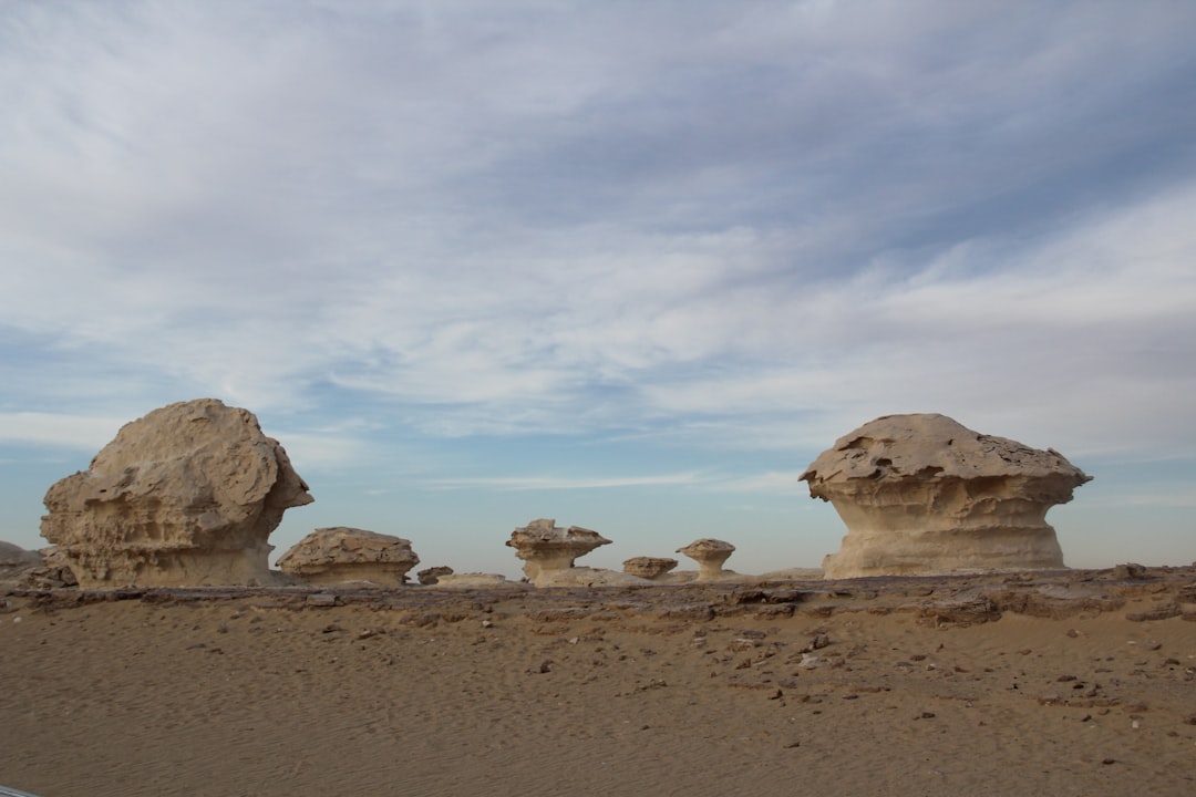 Mushroom Rock: Ein Meisterwerk der Natur in Ägypten | Secret World Trip Planner