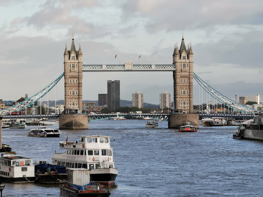 Secret World vs TripIt: Which App Best Organizes Your London Itineraries? - Londra | Secret World Trip Planner