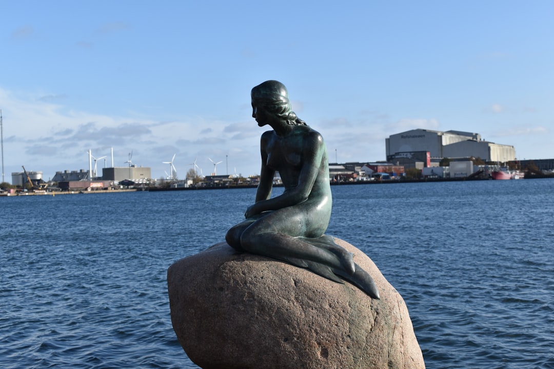 La Petite Sirène de Copenhague : une icône danoise à ne pas manquer - Langelinie 19 | Secret World Trip Planner