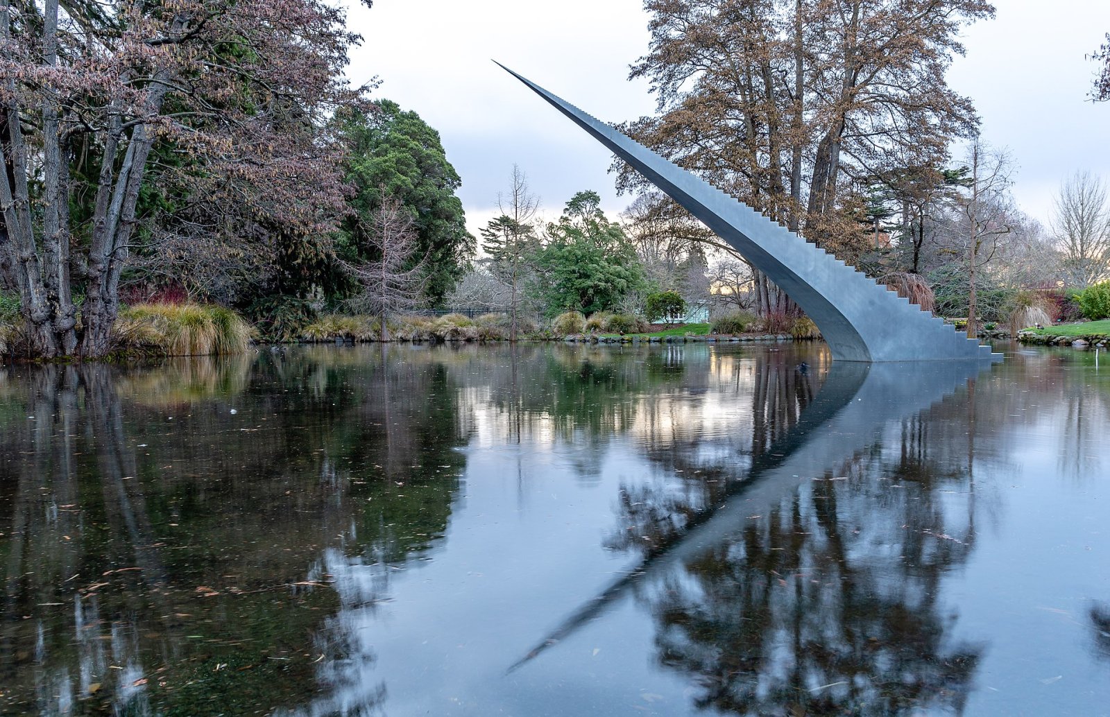 Diminish and Ascend: An Optical Illusion in Christchurch's Botanic Gardens - Christchurch | Secret World Trip Planner