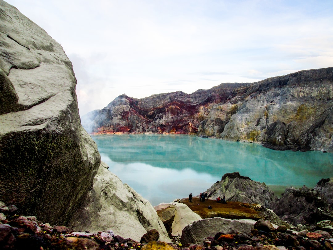 Cratere Ijen: il lago acido turchese di Giava Est - Kabupaten Banyuwangi | Secret World Trip Planner