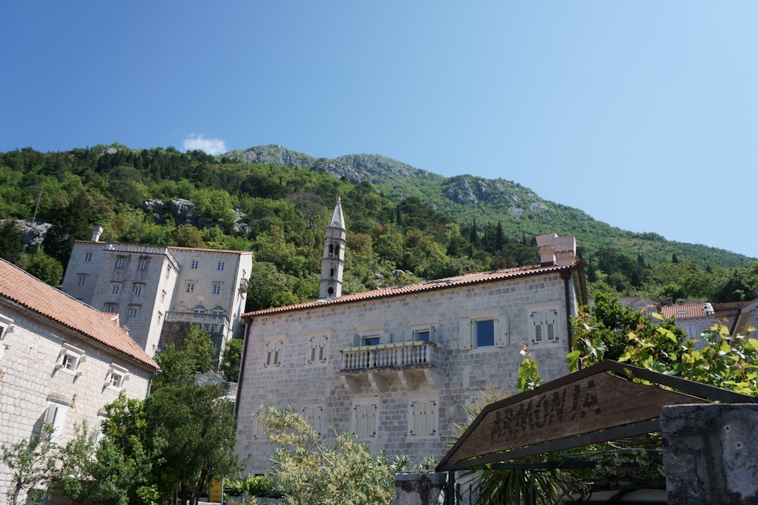 Scopri il Monastero Đurđevi Stupovi in Montenegro - Беране | Secret World Trip Planner