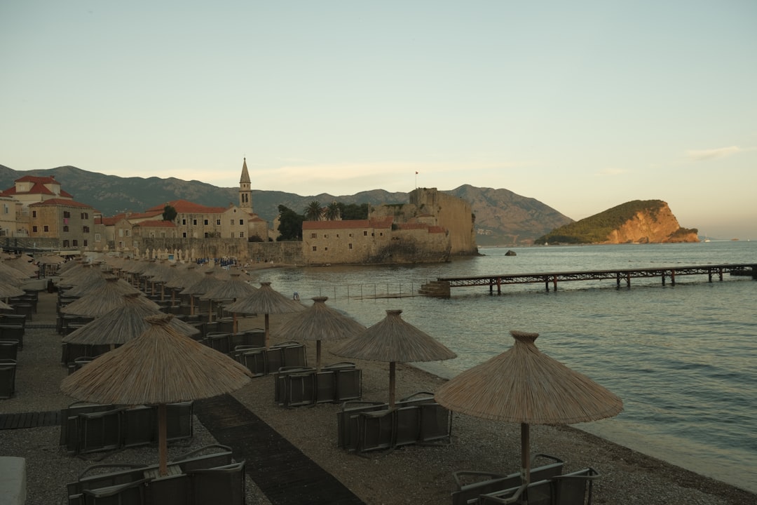Découvrir la Mosquée de Bregut à Ulcinj, Monténégro - Ulcinj | Secret World Trip Planner