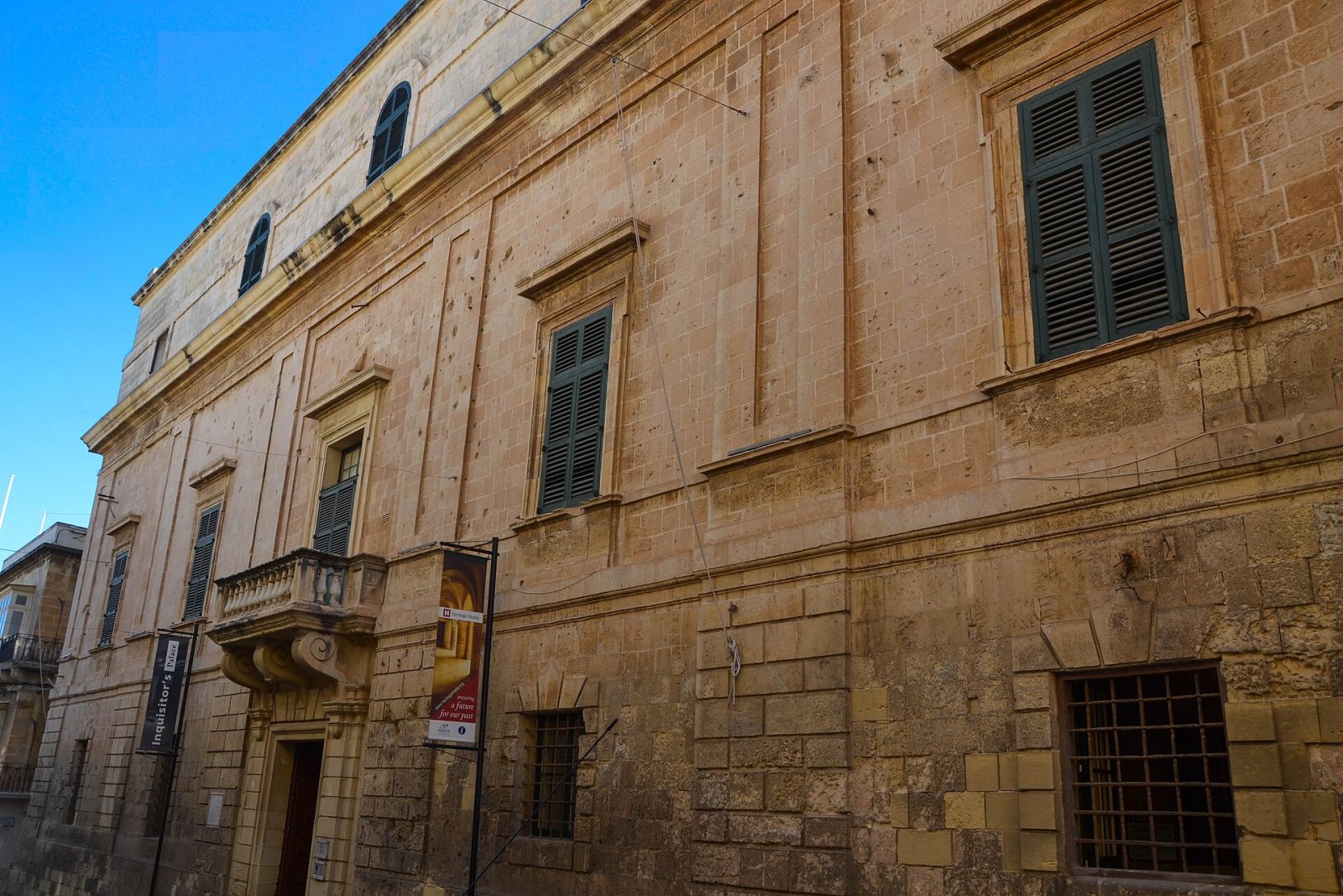 Découvrez le Palais de l'Inquisiteur à Vittoriosa, Malte - 1 Triq Il-Mina Kbira | Secret World Trip Planner