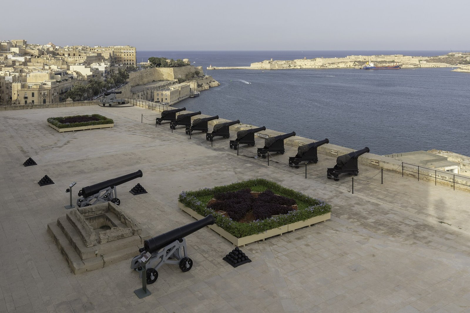 Discover the Saluting Battery in Valletta, Malta - Lascaris | Secret World Trip Planner