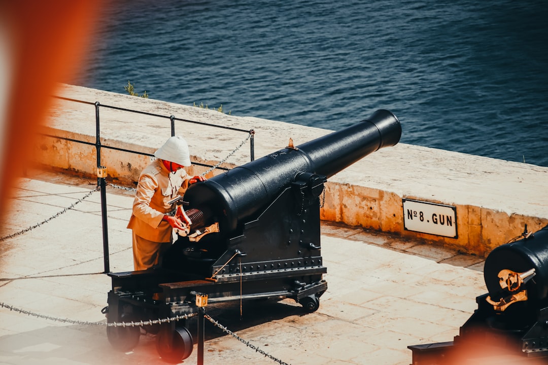 Découvrez la Batterie du Salut à La Valette, Malte - Lascaris | Secret World Trip Planner