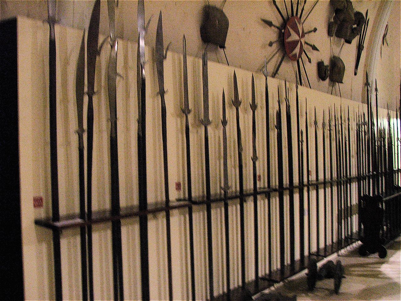 Scopri il Palace Armoury: il tesoro militare di Malta — 65 Merchants St