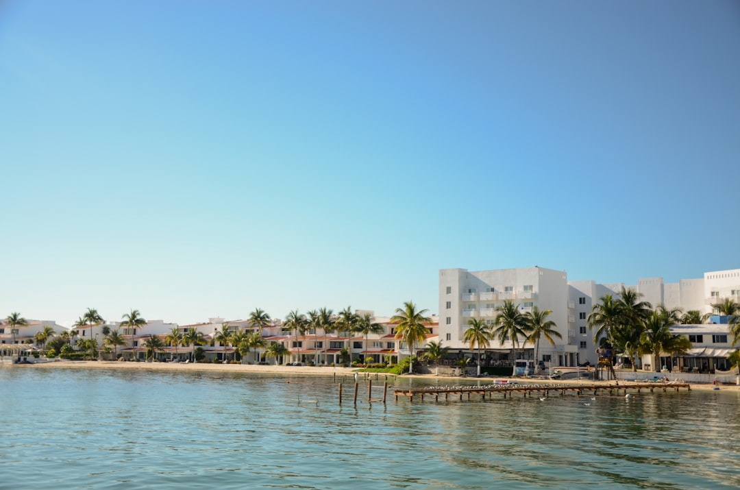 Low-Cost Cancun Vacations 2026: Your Budget Guide - Cancún | Secret World Trip Planner