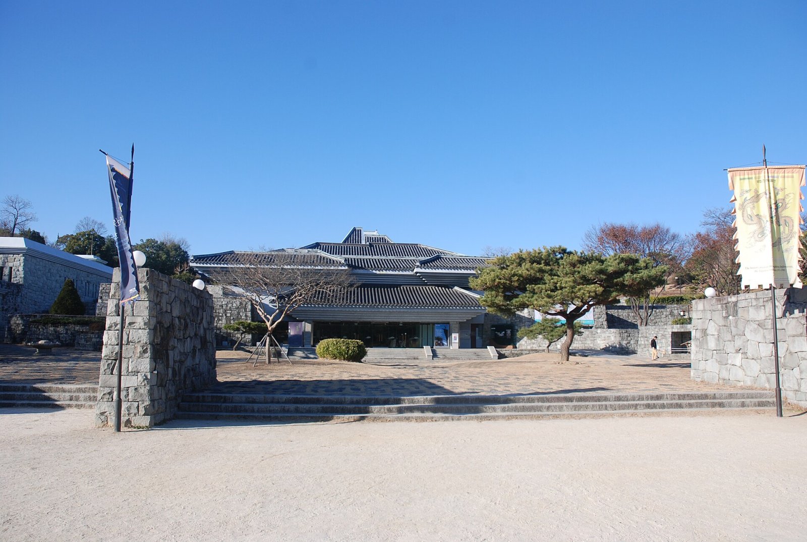 Visita al Museo Nazionale di Jinju: Storia e Cultura della Corea - Jinju | Secret World Trip Planner