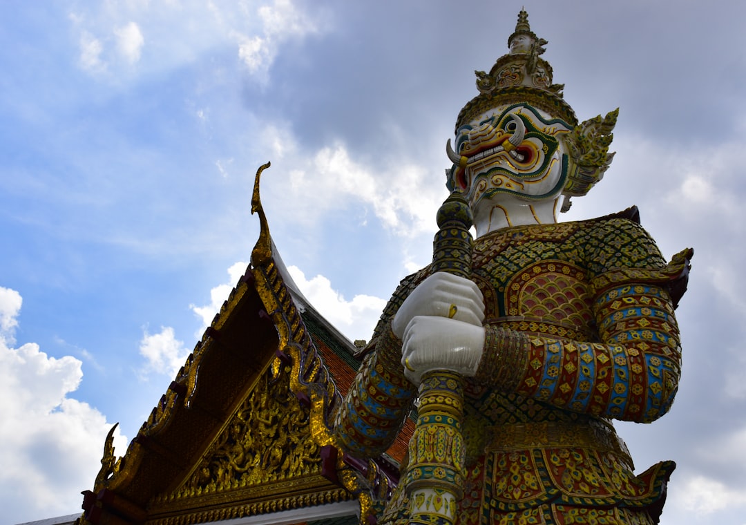 Discover Wat King Kaeo: A Cultural Treasure in Thailand - Amphoe Bang Phli | Secret World Trip Planner