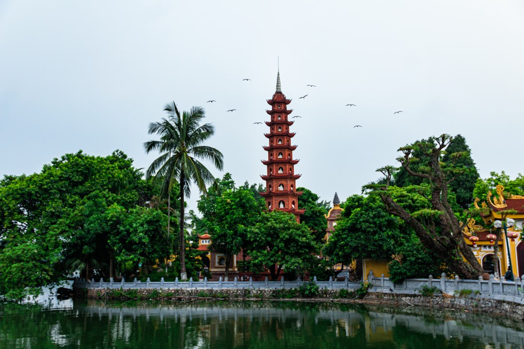 Entdecken Sie das Trúc Lâm Kloster: Ein Ort der Spiritualität in Vietnam - Lâm Viên - Đà Lạt | Secret World Trip Planner