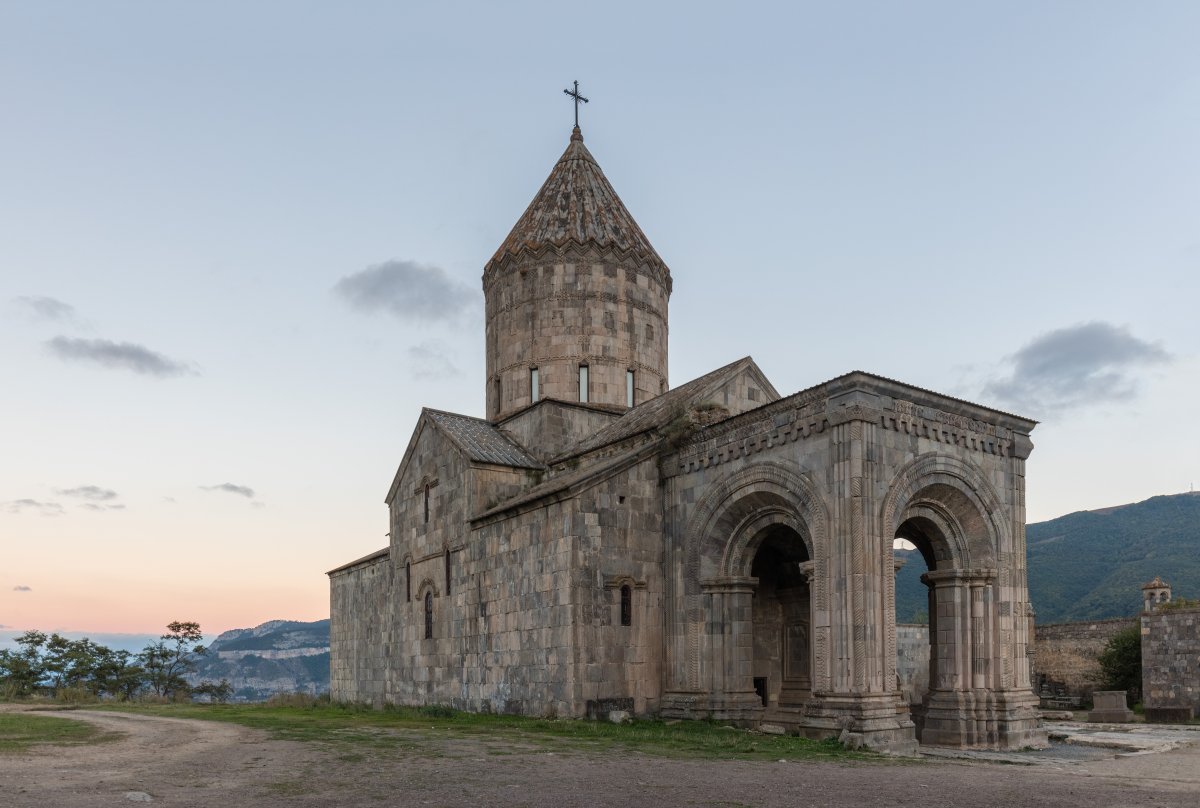 Monastero von Tatev: mittelalterliches Juwel in Armenien — H45