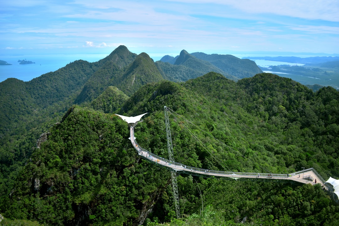 Langkawi Sky Bridge: il ponte curvo a 700 metri - 07000 Langkawi | Secret World Trip Planner