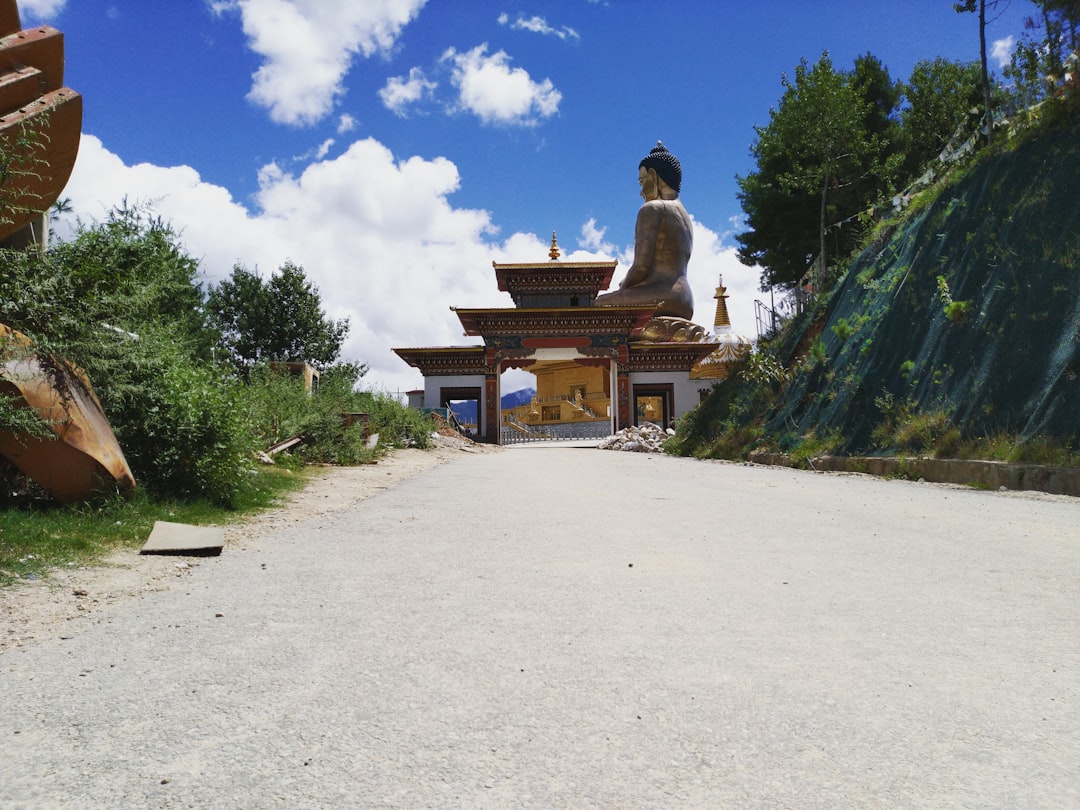 Dzong de Punakha : le monastère-forteresse du Bhoutan - HVR7+G62 | Secret World Trip Planner