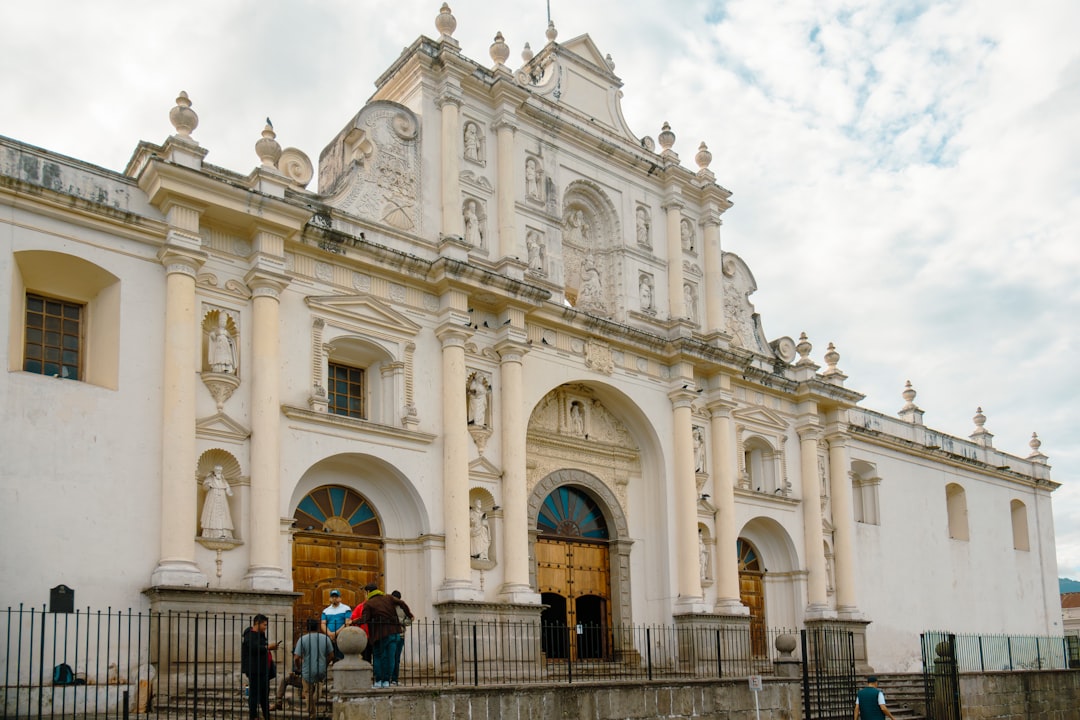 Nationalmuseum für Maya-Kunst: Besuchsführer - 6 calle y 7 avenida Zona 13 Edificio No. 5 Finca La Aurora Ciudad de Guatemala | Secret World Trip Planner