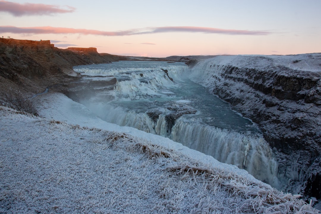 Gullfoss : La Cascade Dorée d'Islande - 8VGH+RFR | Secret World Trip Planner