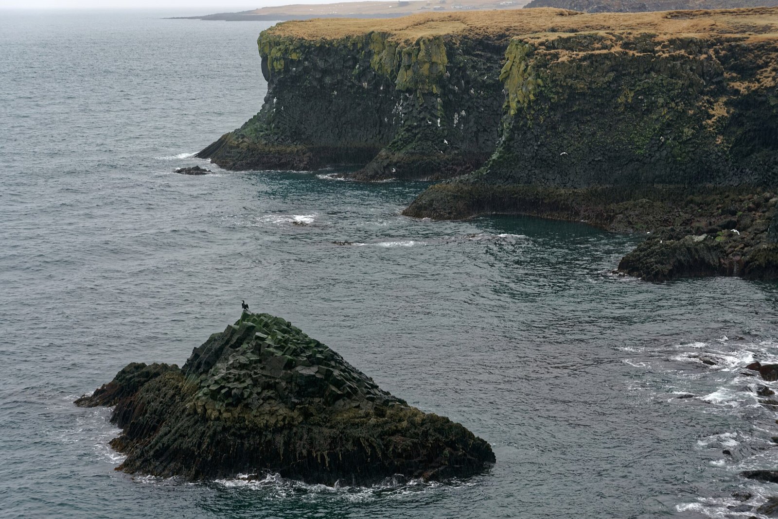 Arnarstapi : un joyau caché d'Islande - Arnarstapi | Secret World Trip Planner