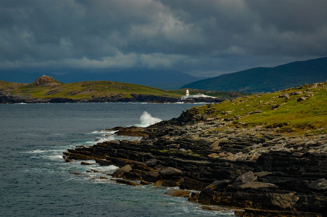 Discover the Inisheer Lighthouse: A Gem of Ireland - Baile An Tsleibhe | Secret World Trip Planner