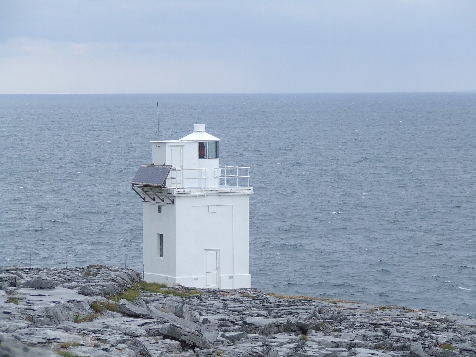 Découvrez Black Head : le phare de Clare en Irlande - Carnsefin | Secret World Trip Planner