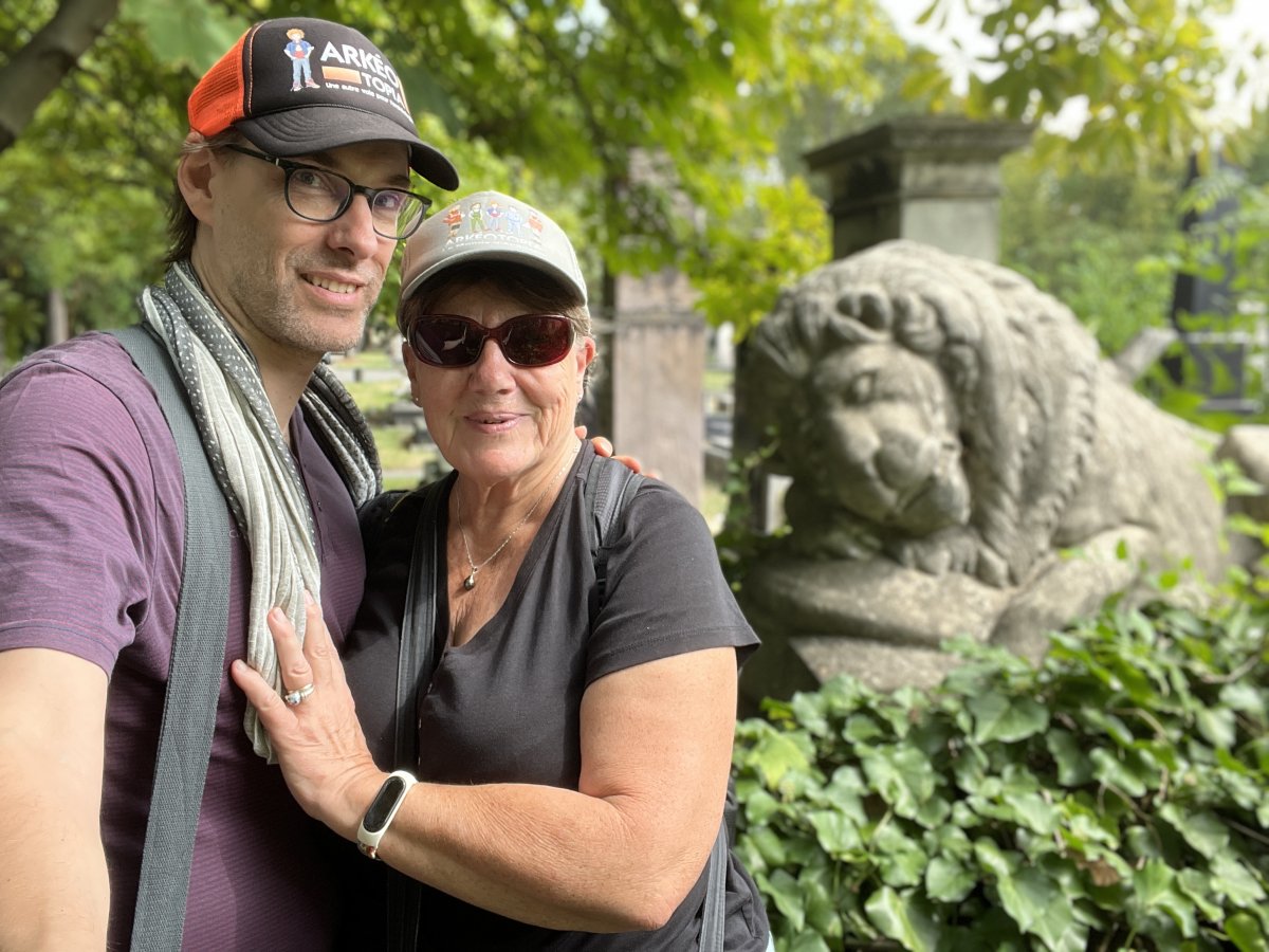 Cimitero di Kerepesi: giardini e mausolei a Budapest — Budapest