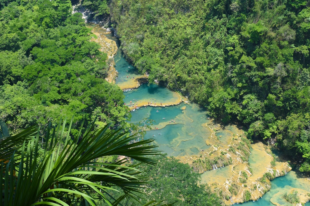 Entdecke Semuc Champey: ein Naturparadies in Guatemala - Chicanutz | Secret World Trip Planner