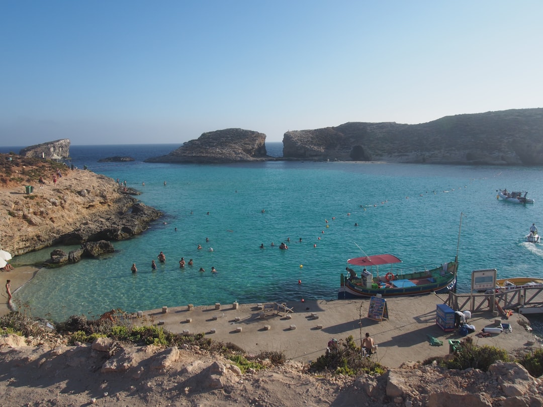 Comino: l'isola senza auto della Laguna Blu - Comino | Secret World Trip Planner