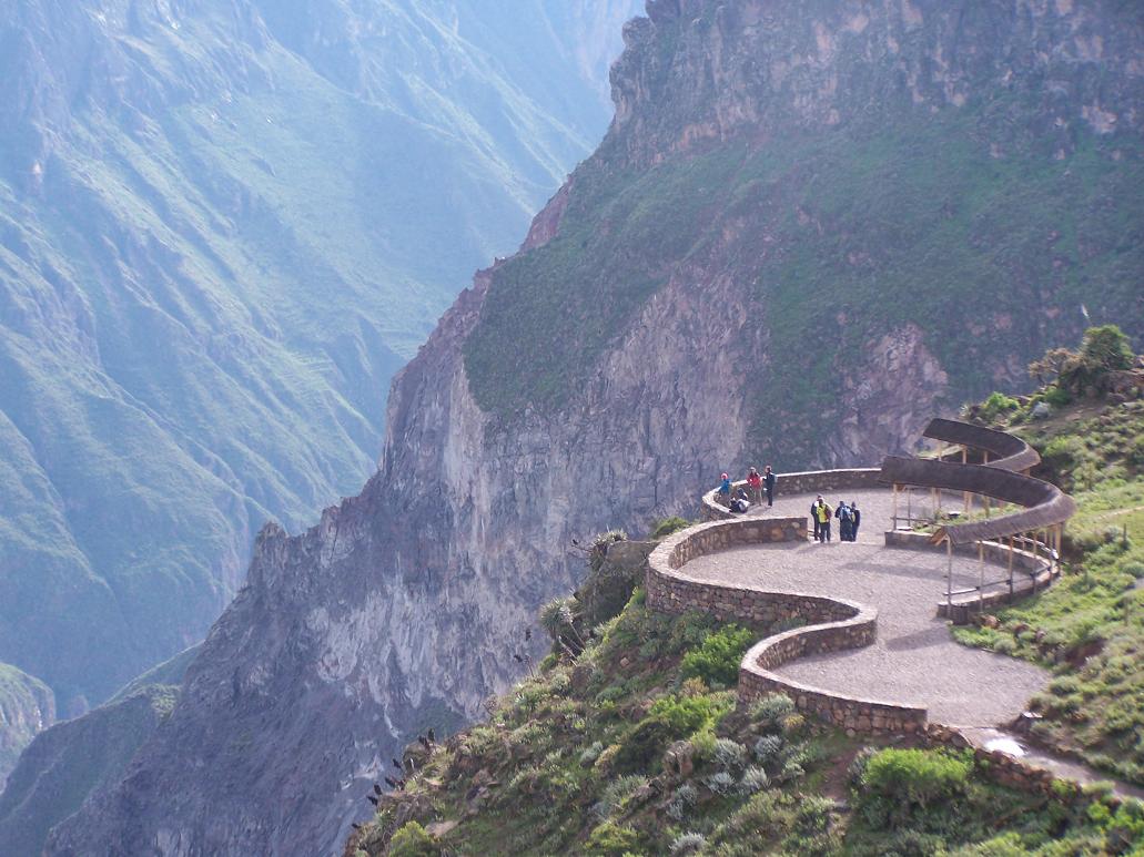 Mirador Cruz del Condor: ein unvergessliches Erlebnis in Peru - San Juan de Chuccho | Secret World Trip Planner