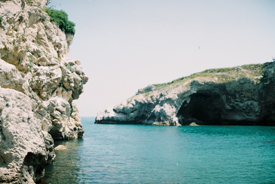 Grotta di Clamouse : cristaux blancs au cœur de l'Hérault - D4 | Secret World Trip Planner