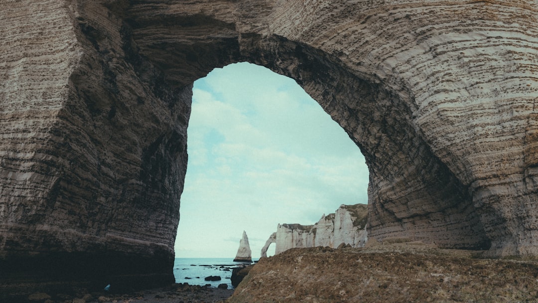 Grotta di Clamouse : cristaux blancs au cœur de l'Hérault - D4 | Secret World Trip Planner