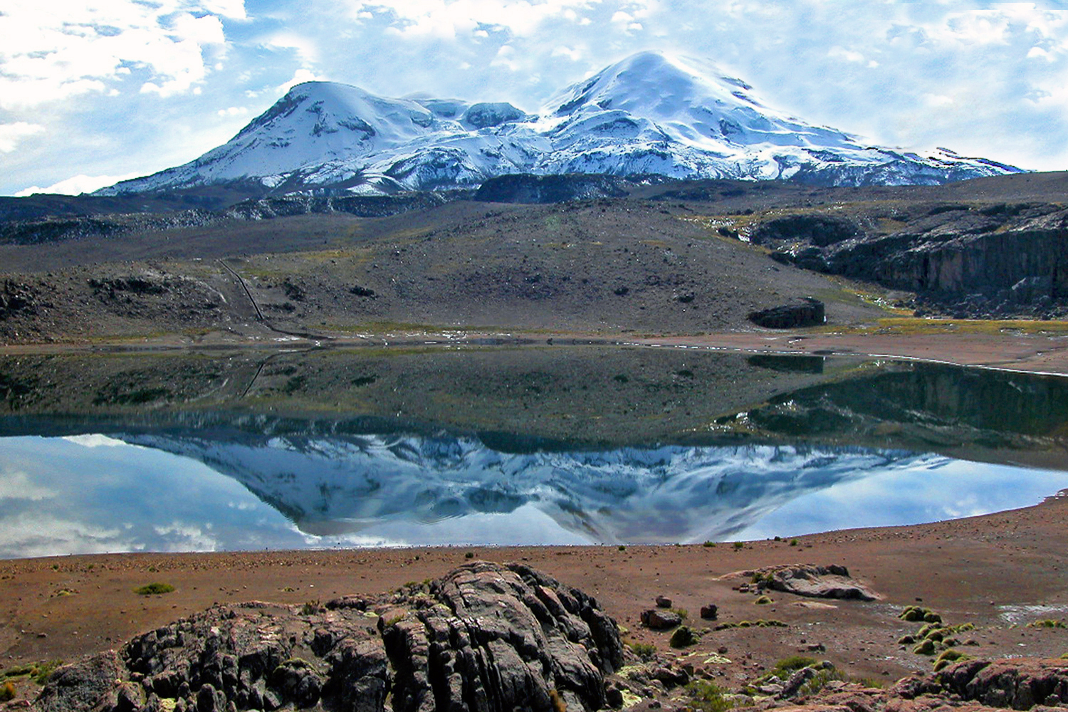 Découvrez le Nevado Coropuna : un bijou de la nature péruvienne - Mauca Llacta | Secret World Trip Planner