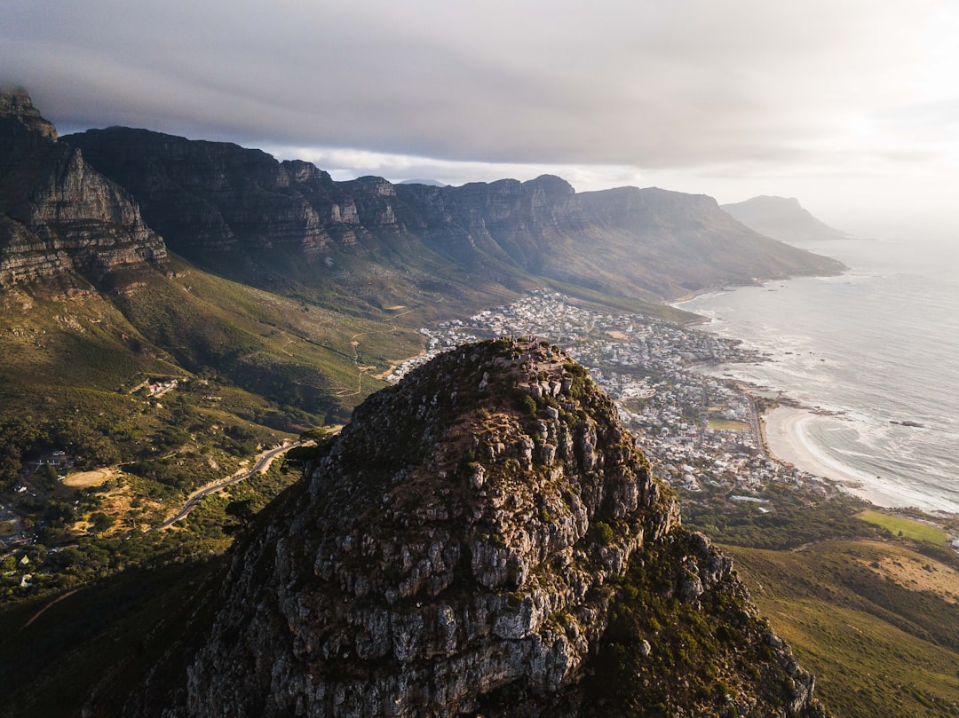 Entdecke das Toposcope in Südafrika: ein einzigartiges Erlebnis - Robert Sobukwe | Secret World Trip Planner