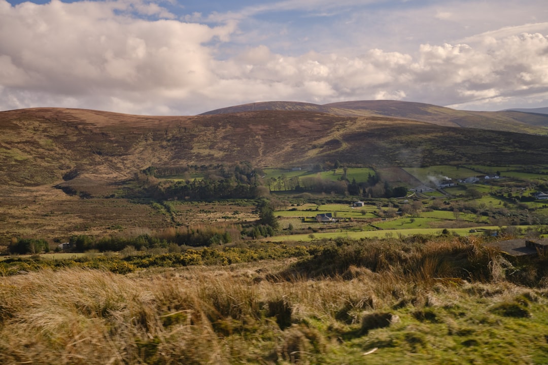Entdecke Slieve Carr: der abgelegene Berg Irlands - Tarsaghaun | Secret World Trip Planner