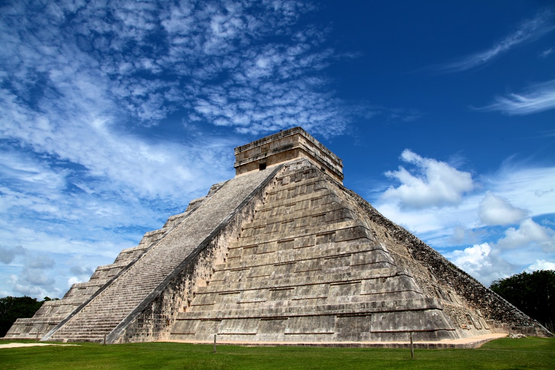 Chichén Itzá: Maya Architecture of Light and Stone - 97751 Yucatán | Secret World Trip Planner