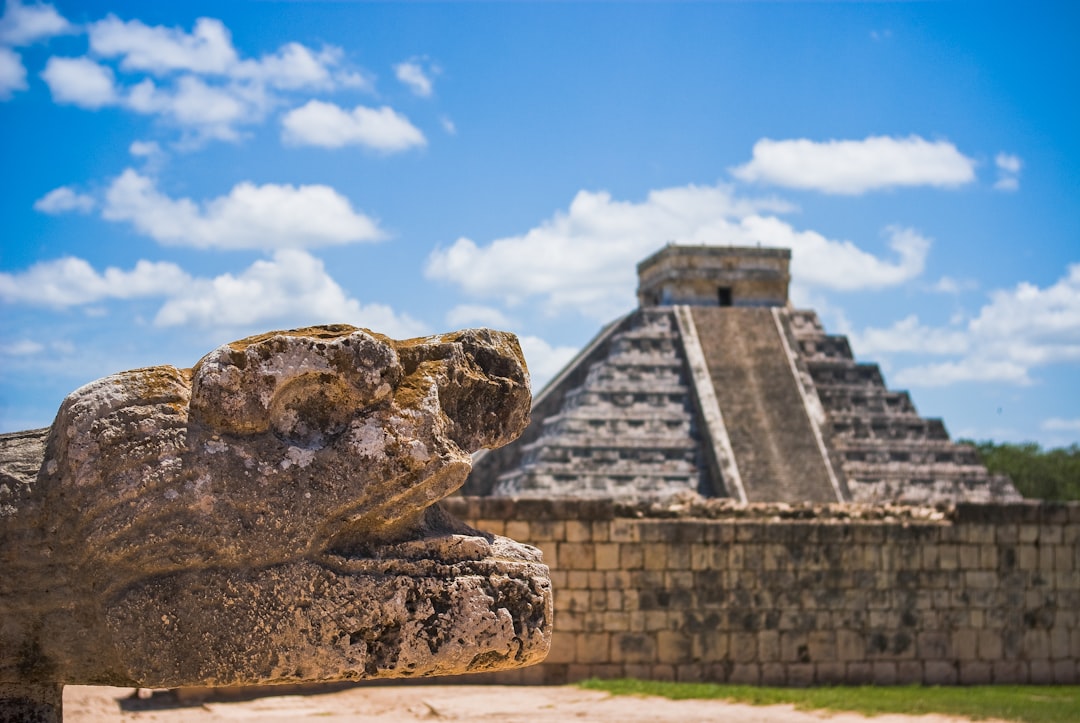 Chichén Itzá : architecture maya entre lumière et pierre - 97751 Yucatán | Secret World Trip Planner