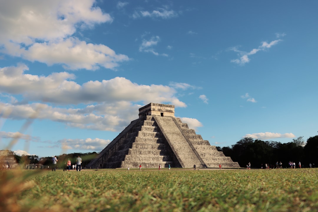 Chichén Itzá : architecture maya entre lumière et pierre - 97751 Yucatán | Secret World Trip Planner