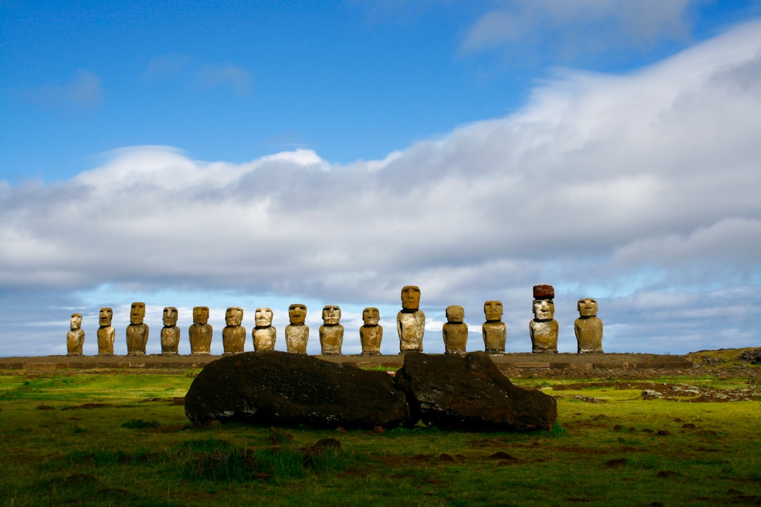 Ahu Tongariki: 15 Moai at Sunrise on Easter Island - Isola di Pasqua | Secret World Trip Planner