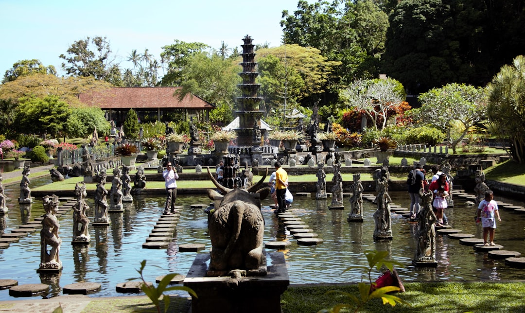 Tirta Gangga: Der königliche Palast im Wasser auf Bali - Kabupaten Karangasem | Secret World Trip Planner