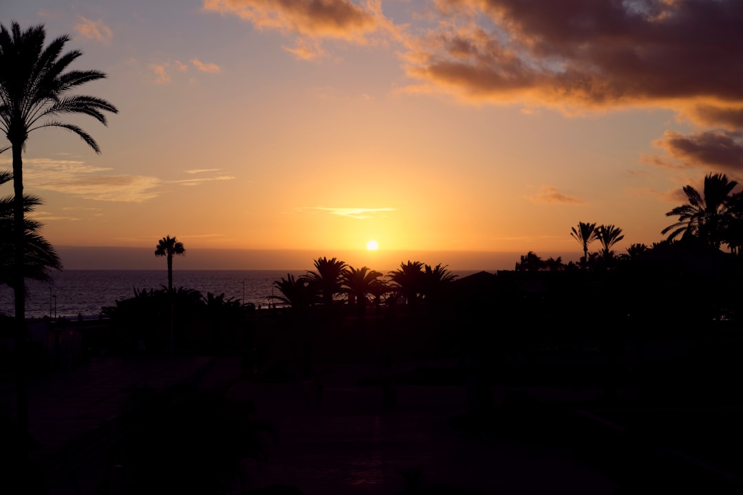 Oia auf Santorin: Der Sonnenuntergang über der Caldera - Unnamed Road | Secret World Trip Planner