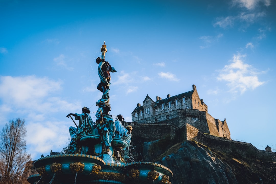 Entdecken Sie die Geschichte der Trinkbrunnen in Glasgow, Schottland - North Lanarkshire | Secret World Trip Planner