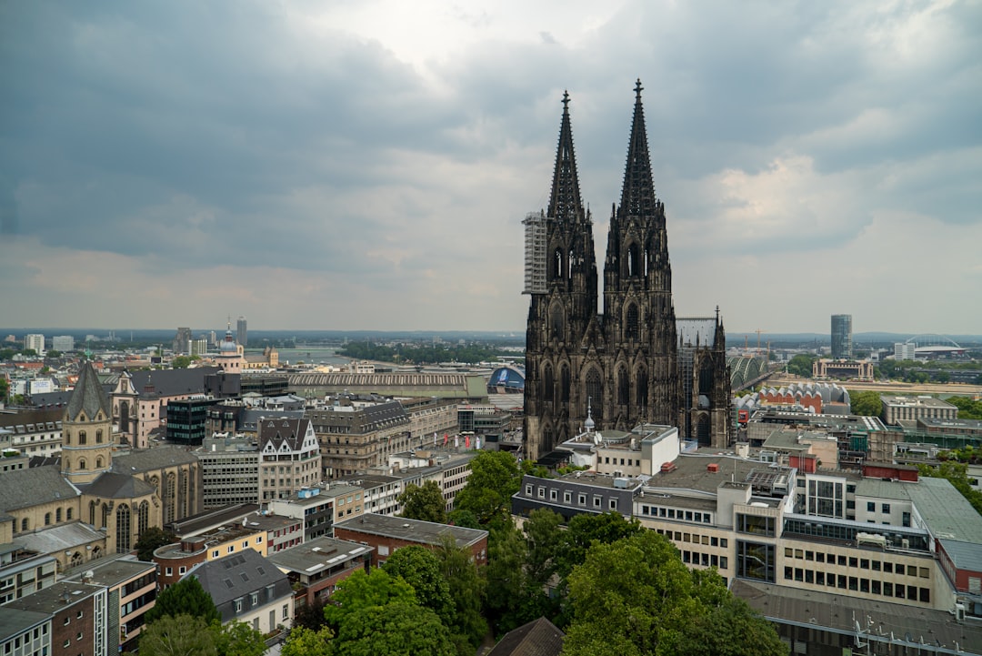 Duomo di Colonia: la cattedrale gotica più alta d'Europa - Domkloster 4 | Secret World Trip Planner