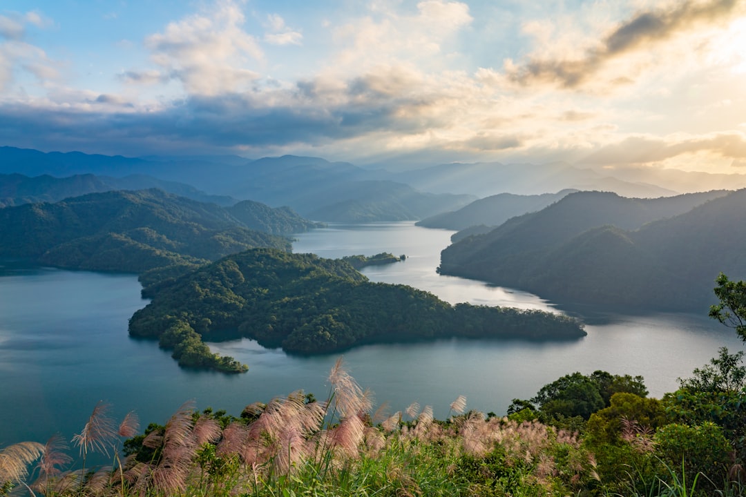 Lago Phewa, Pokhara : miroir de l'Annapurna - Lago Phewa | Secret World Trip Planner
