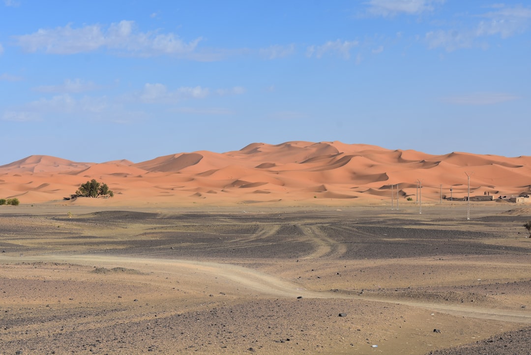 Erg Chebbi: dune arancioni e notti stellate a Merzouga - desert | Secret World Trip Planner
