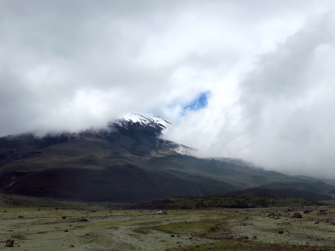 Découvrir Vulcano : histoire et beautés des îles Éoliennes - Cuenca | Secret World Trip Planner
