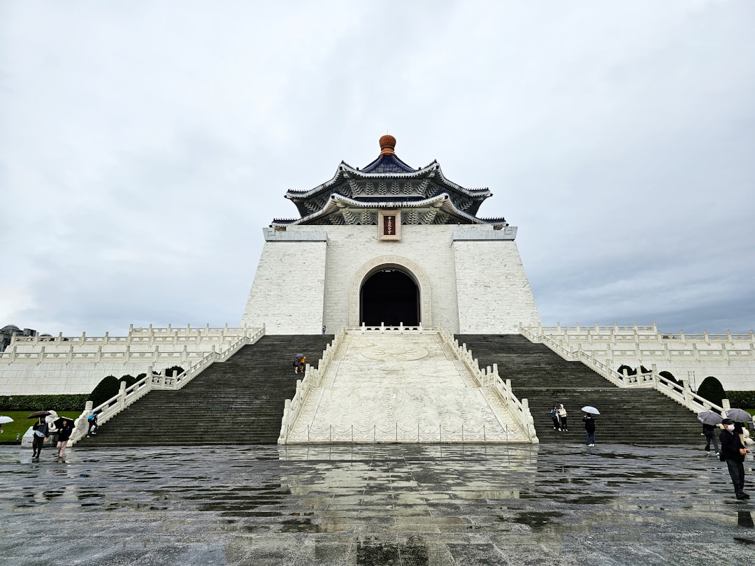 The Mausoleum of China's First Emperor in Xi'an - Xi'an | Secret World Trip Planner