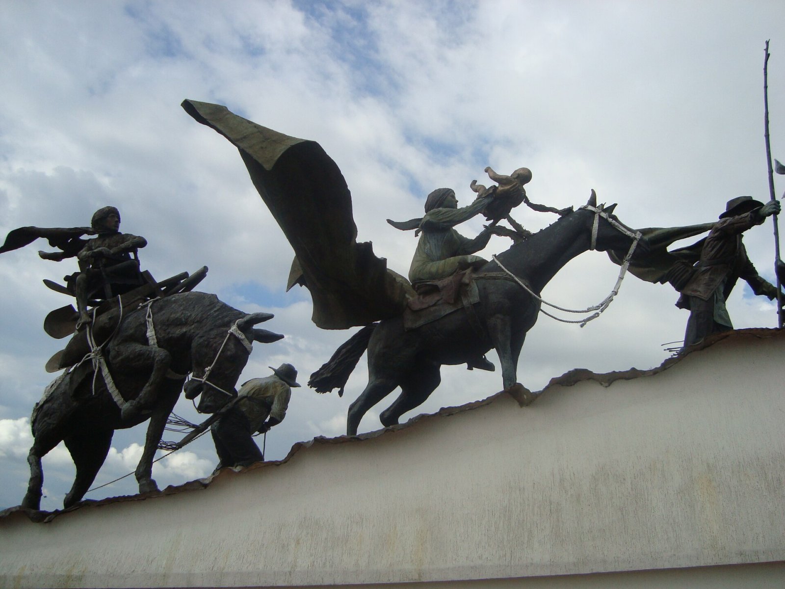 Monument to the Colonizers: Symbol of Manizales in Colombia - Manizales | Secret World Trip Planner