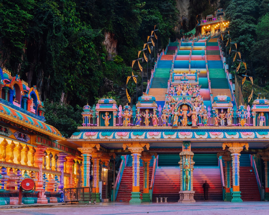 Découvrez le Charme du Temple Hindou en Malaisie - Tanjung Rambutan | Secret World Trip Planner