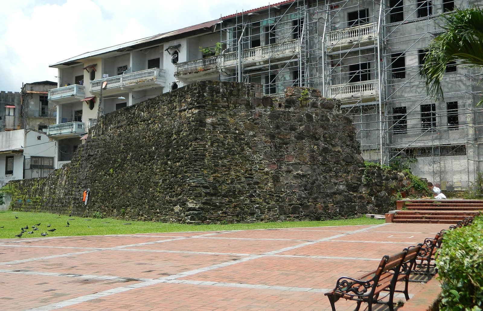 Discover Baluarte Mano De Tigre: A Historical Treasure of Panama - Panamá | Secret World Trip Planner