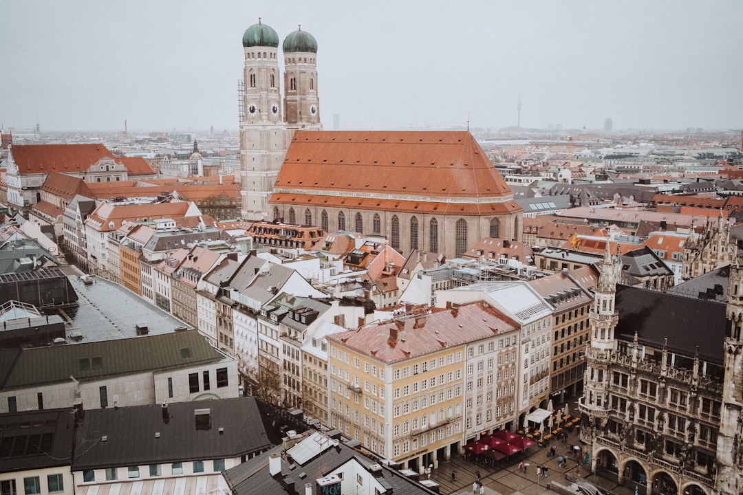 Marienplatz Monaco: Traditionelle Märkte im gotischen Platz - Marienplatz | Secret World Trip Planner