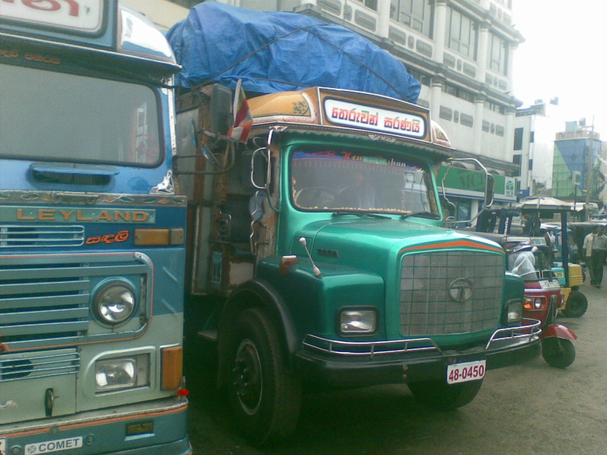 Pettah Market in Colombo: Sri Lanka's Spicy Heart - Keyzer St | Secret World Trip Planner