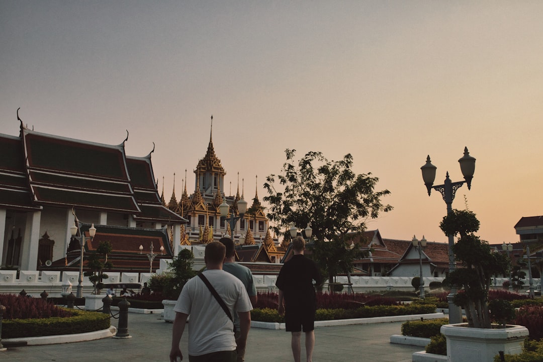 Entdecken Sie den Uhrturm in Thailand: Geschichte und Charme - Mueang Lampang District | Secret World Trip Planner